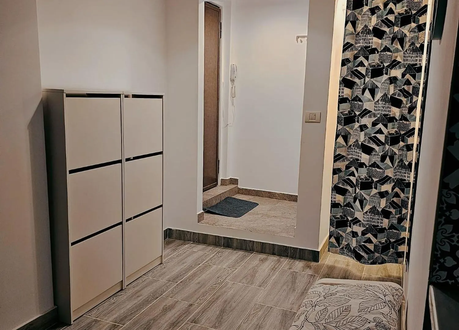 Abbey Inn Romana Bukarest Apartman